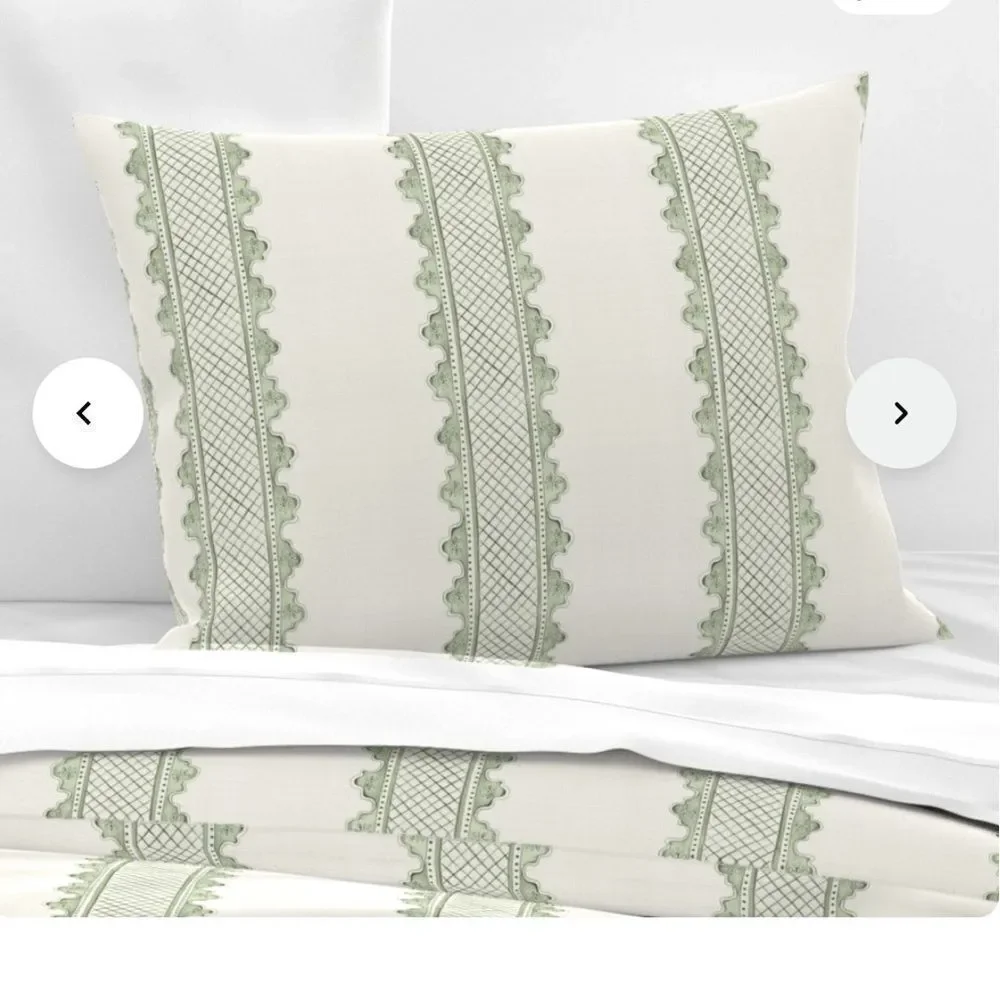 New designer pillow shams Green / White lattice design zip close